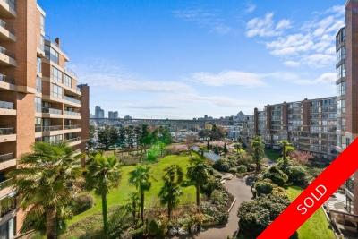 False Creek Apartment/Condo for sale:  1 bedroom 911 sq.ft. (Listed 2024-04-05)